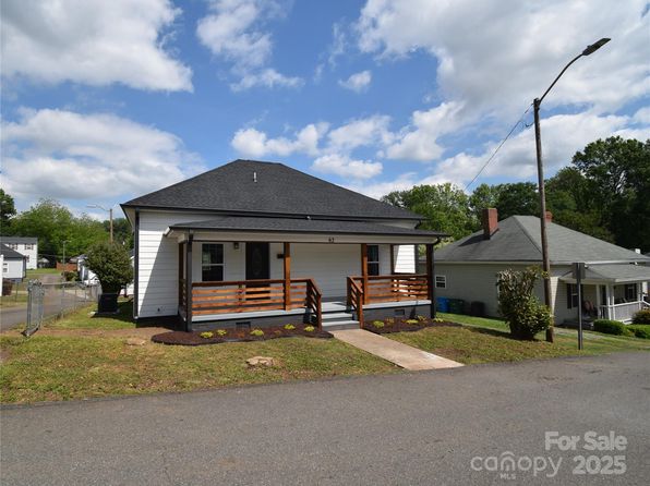 62 4th St, Cramerton, NC 28032