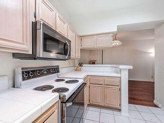 5th image of 5717 Tascosa Ct Unit 106