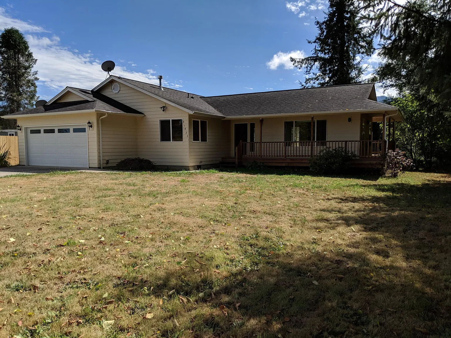 41923 Hilton Ln photo 1