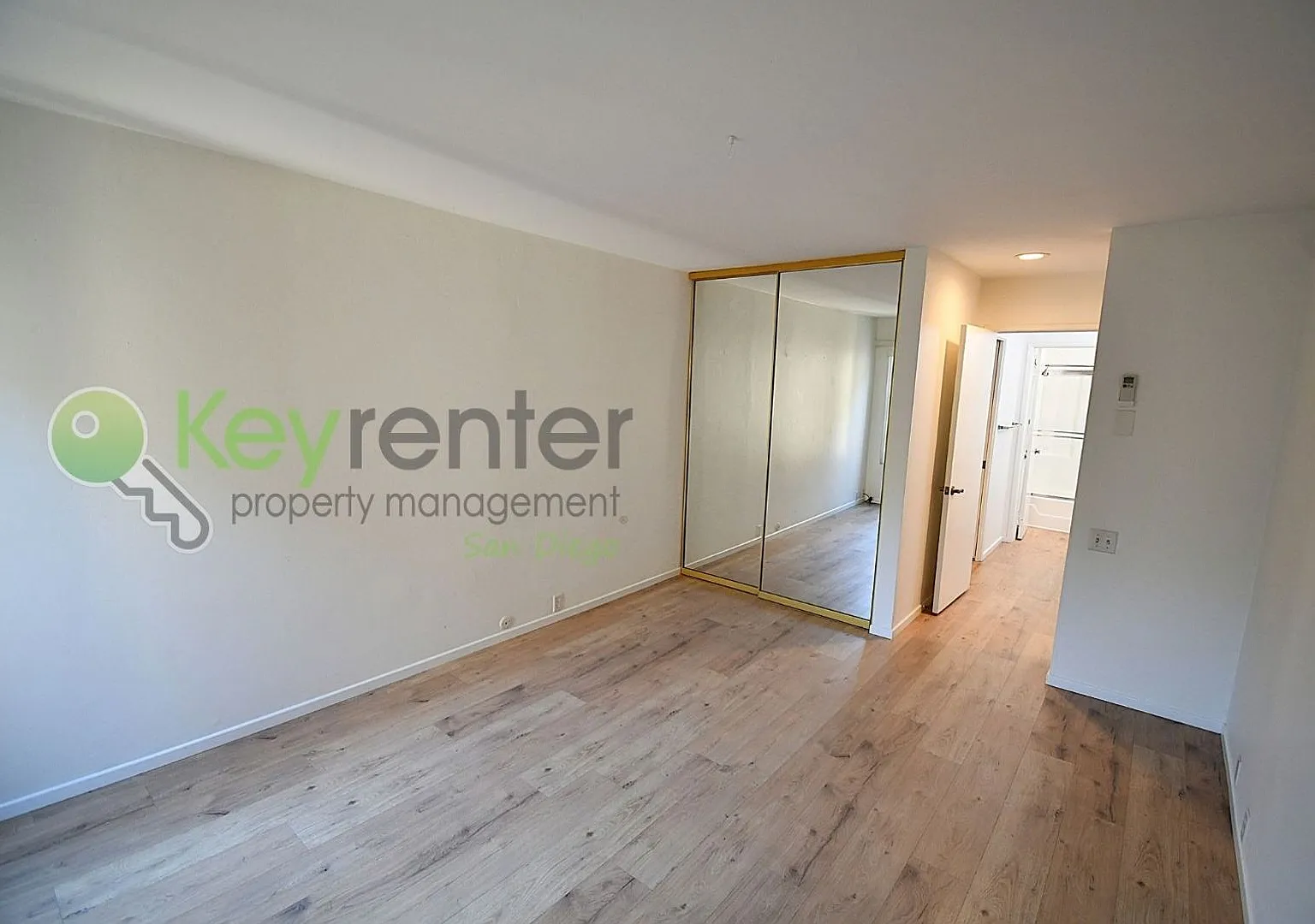 Pacific Beach Near Mission Bay| 1.2 miles to the PB Boardwalk | Gated Community with 24/7 Securit... — Photo 4