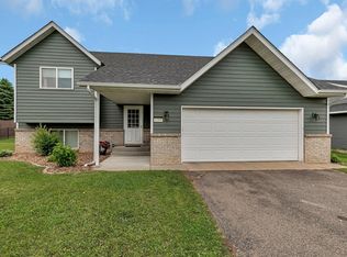 1285 Stone Ridge Rd, Sauk Rapids, MN 56379