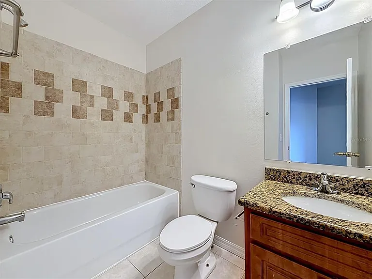 648 Norfolk St — Photo 31