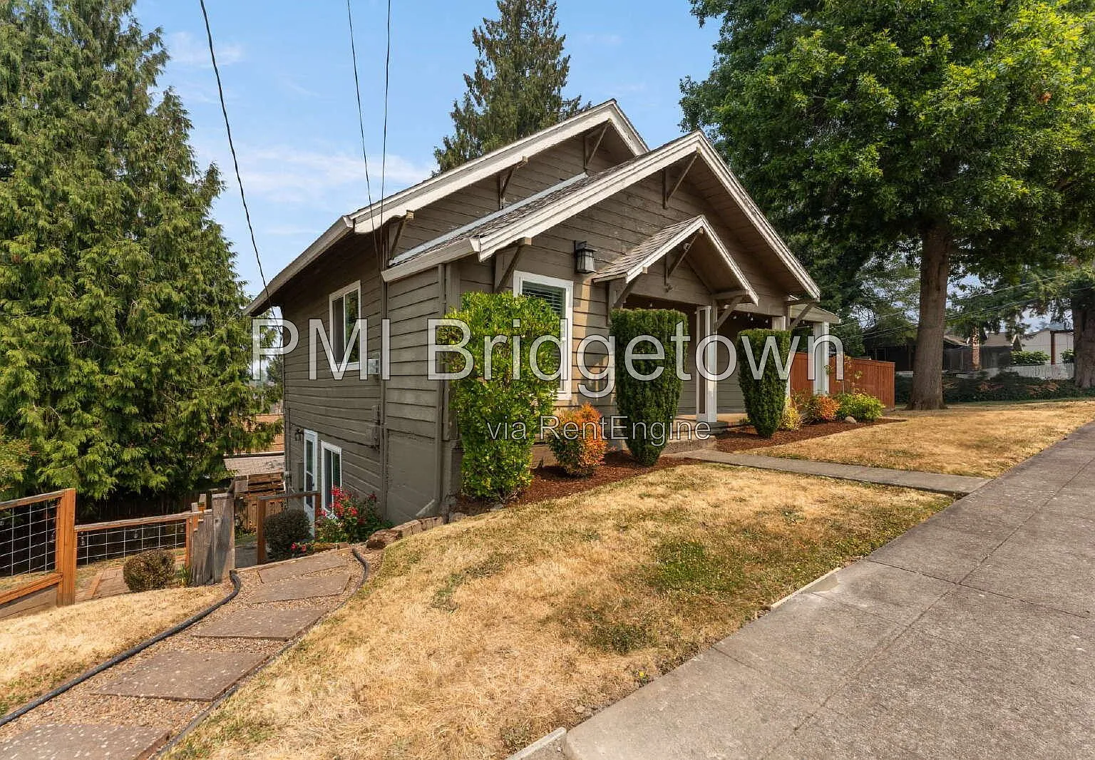 3 bed, 3.0 bath, 1420 sqft, $3,245 — Photo 2