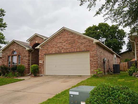 3rd image of 3031 Cross Timbers Dr