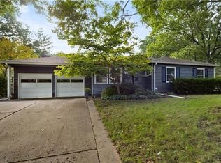 7717 Tomahawk Rd, Prairie Village, KS 66208