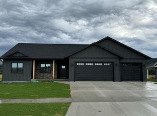 1919 Arches Dr, Holmen, WI 54636