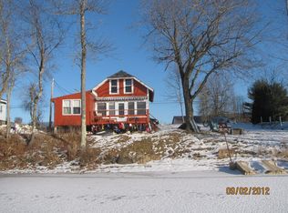 1342 Lakeview Dr, China, ME 04358