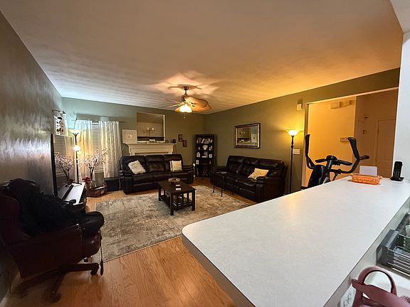 4th image of 1308 Crosswood Ln