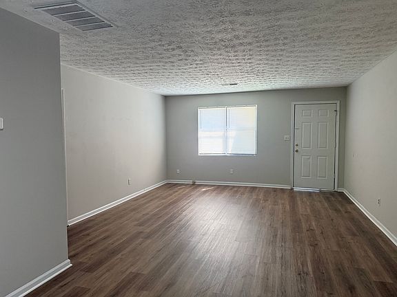 3rd image of 73 New Georgia Dr #B
