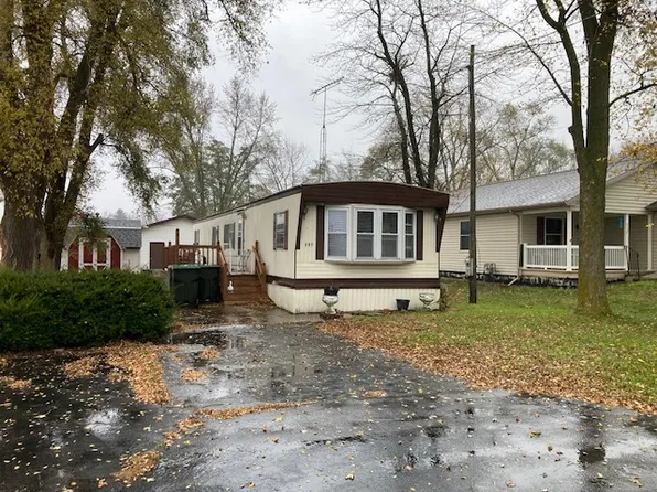 302 Oak St, Braidwood, IL 60408