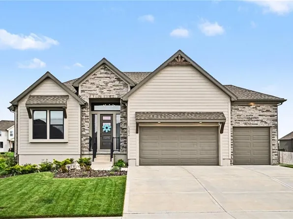 23834 W 58th Pl, Shawnee, KS 66226