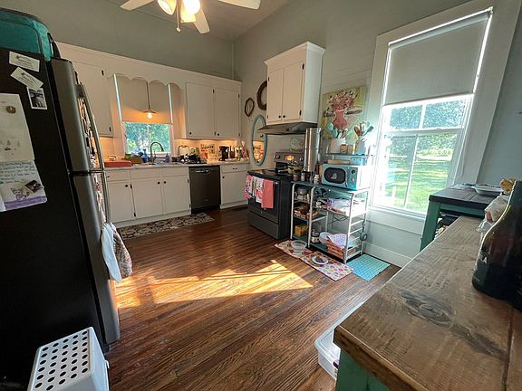 2nd image of 1168 Mitchell Rd #112