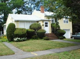 39 Nancy Ave, Peabody, MA 01960