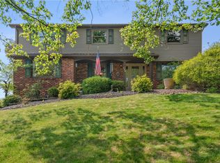 401 Middlesex Rd, McKeesport, PA 15135