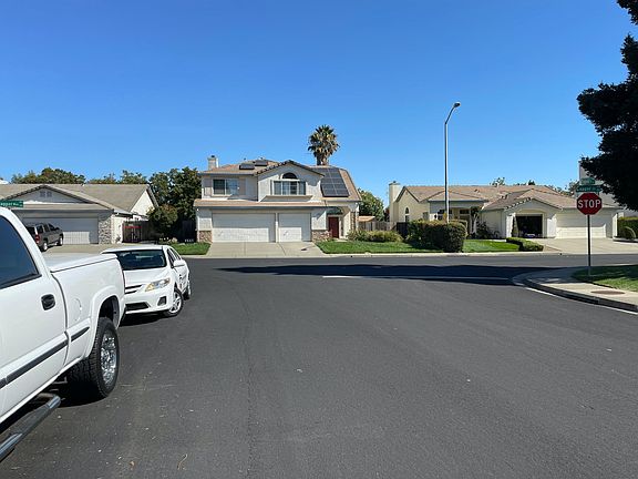 4th image of 951 Topaz Cir