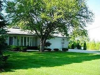 1st image of 3806 Woodland Dr