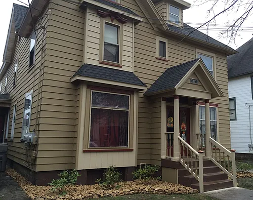 793 Park Ave Photo 1