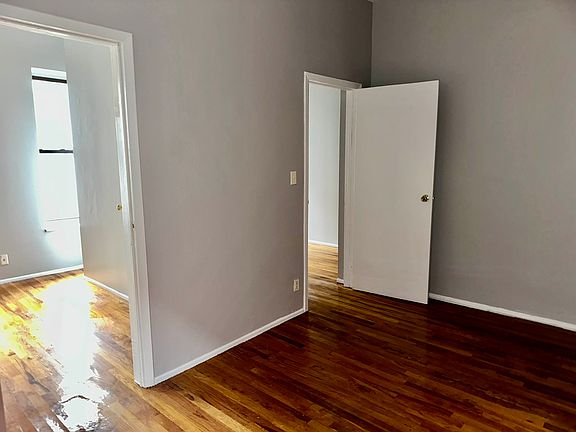 5th image of 122 E 103rd St APT 19