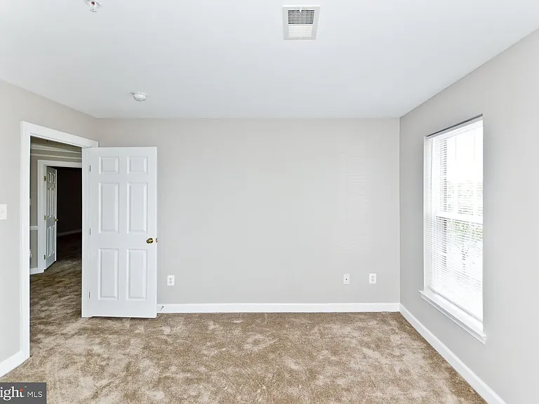 8006 Kingsmill Rd — Photo 25