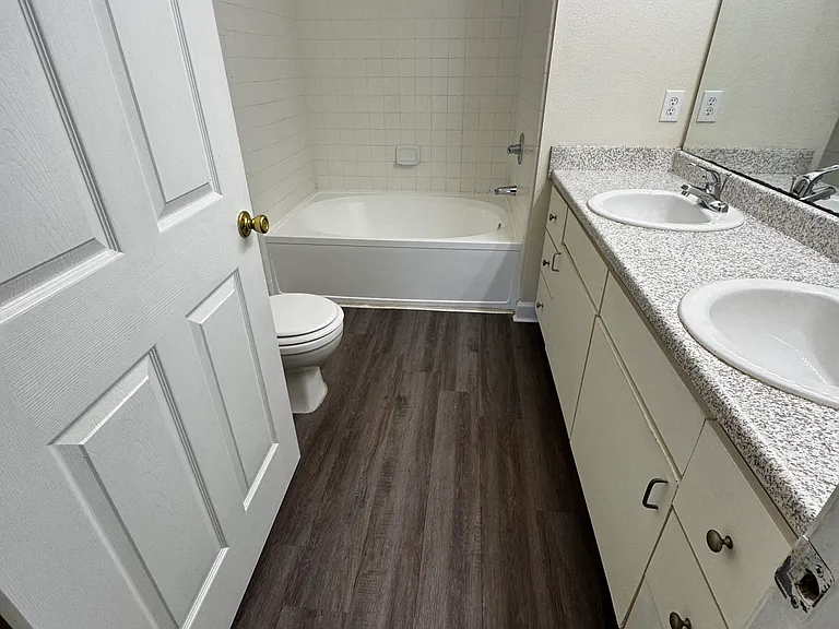 18539 Bridle Club Dr — Photo 10