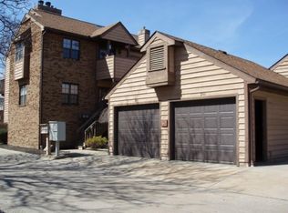 2341 Riverfront Pkwy, Cuyahoga Falls, OH 44221