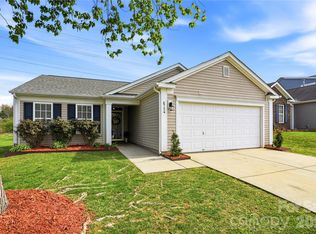 6714 Wicked Oak Ln, Charlotte, NC