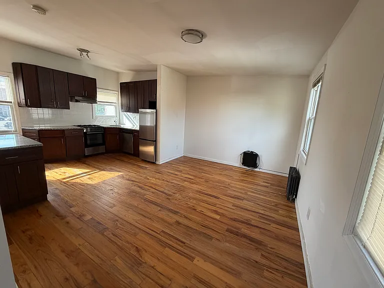 66 Jordan Ave #3 — Photo 3