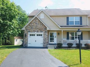 18 Victoria Ct, Harleysville, PA 19438