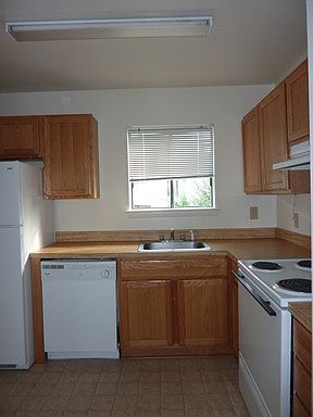 4th image of 2239 Pine Shore Ct