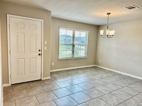 4th image of 8210 Oakleaf Meadow Ct