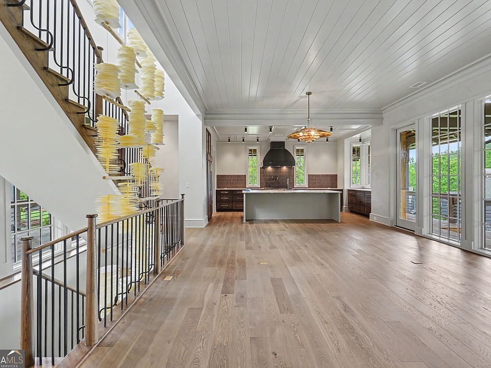 22nd image of 140 Cove View Ln