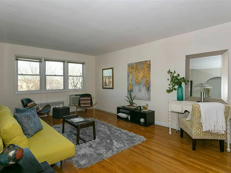 154 Bowers St #5A — Photo 12