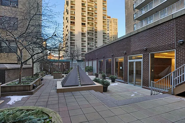 Sold by Corcoran | media 7