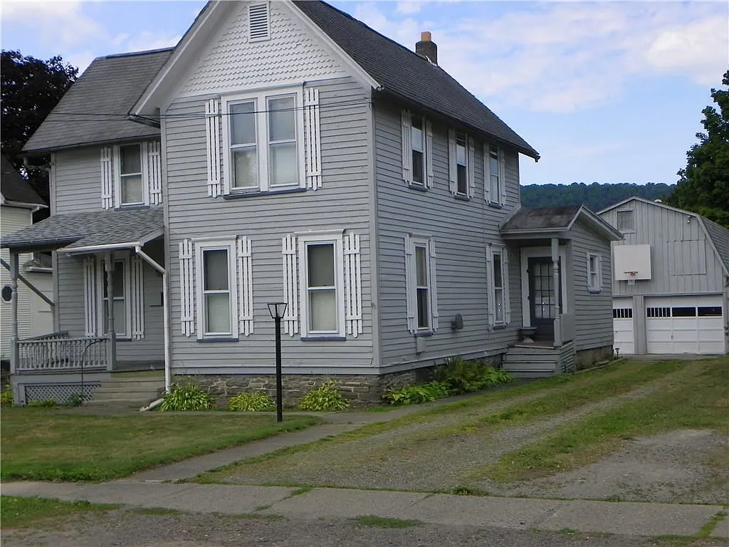6 Oliver St photo 1
