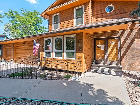 4th image of 8285 Carriage Ln