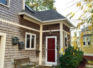 38 Chestnut Ave, Cranston, RI 02910