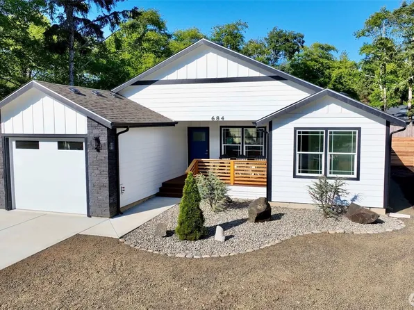 684 Lake Island Avenue SE, Ocean Shores, WA 98569