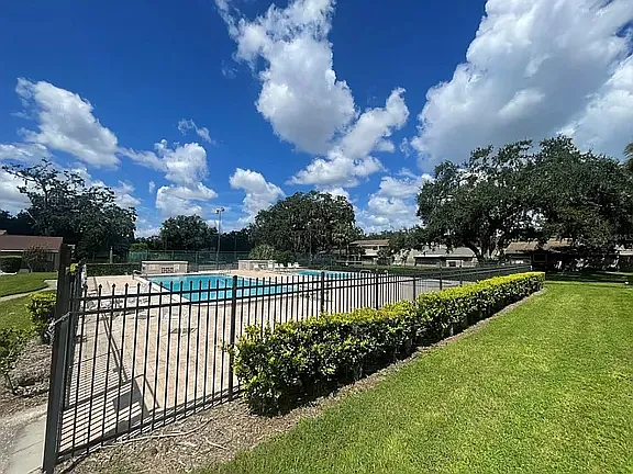 Building Photo - 8622 Cattail Dr