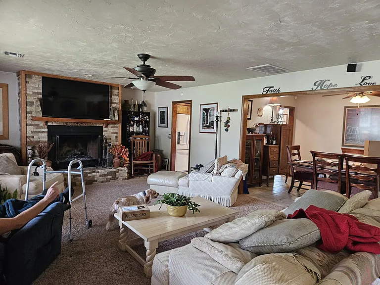 11612 SW 7th St — Photo 10