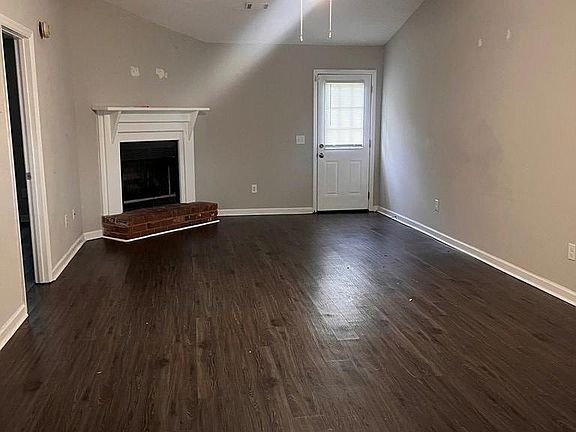 2nd image of 721 Kadi Ln
