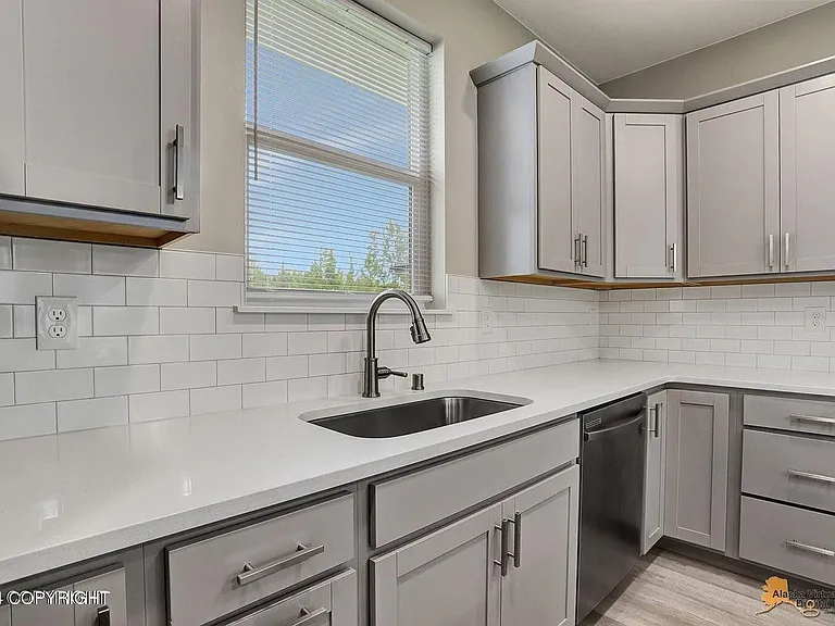 1340 W Minnetonka Dr #2 — Photo 21