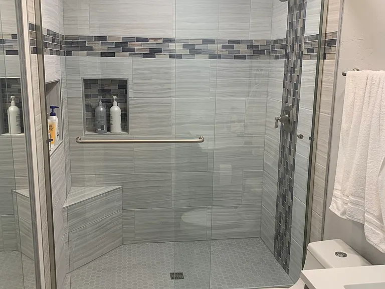 7000 Saranac St #77 — Photo 9