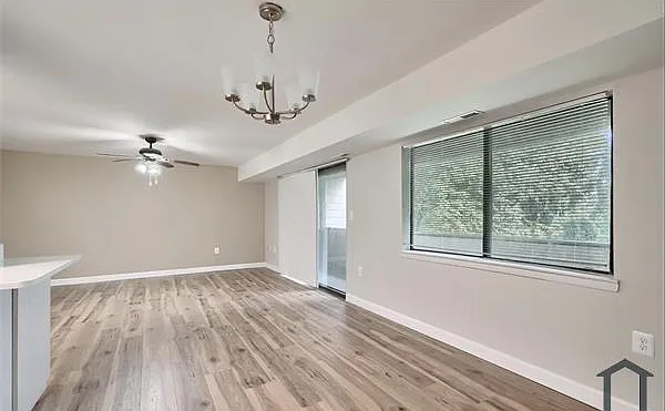 11 Suntop Ct #102 — Photo 5