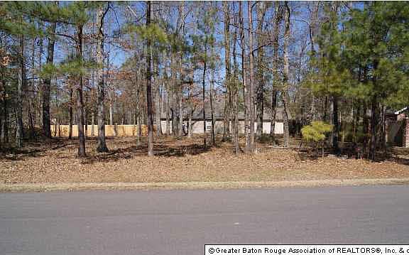 2nd image of 5850 Laurel Hill Ln