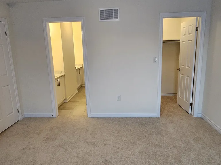 338 Fleetwood Dr — Photo 17