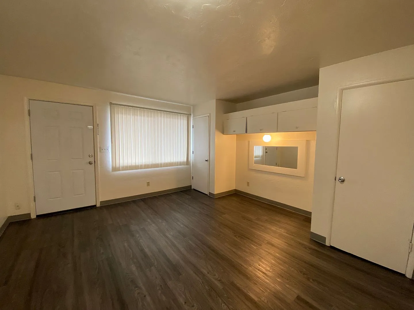 771w7 — Photo 2