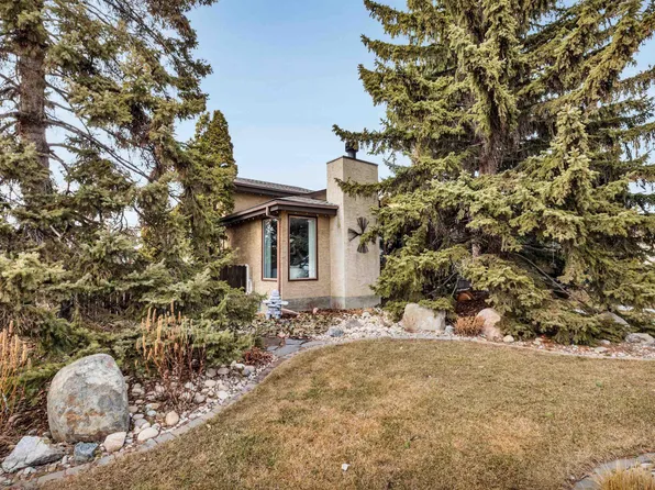 7304 180th St NW, Edmonton, AB T5T 2K8