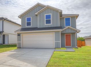 310 WILD GOOSE DR, Luling, TX 78648