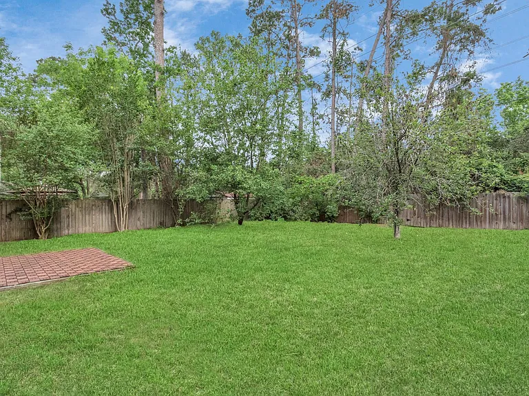 3626 Nutwood Ln — Photo 8