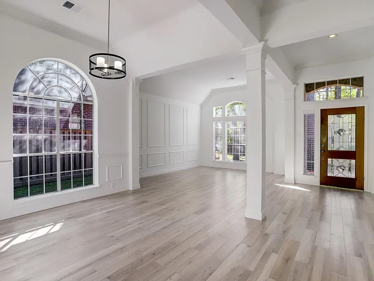 138 Summer Storm Pl — Photo 3